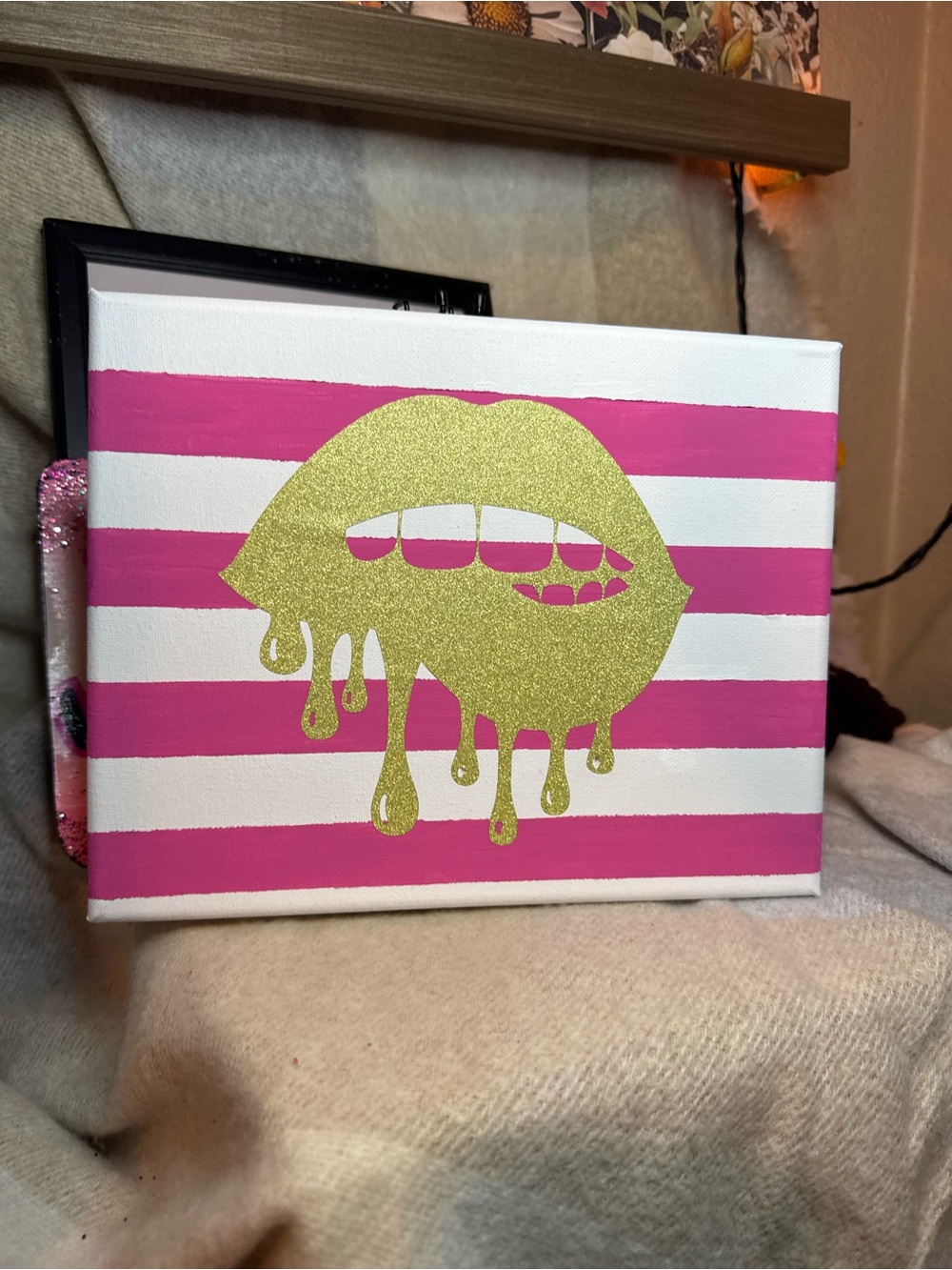 Gold Dripping Lips Canvas Art with Pink Stripes - Home Art Painting